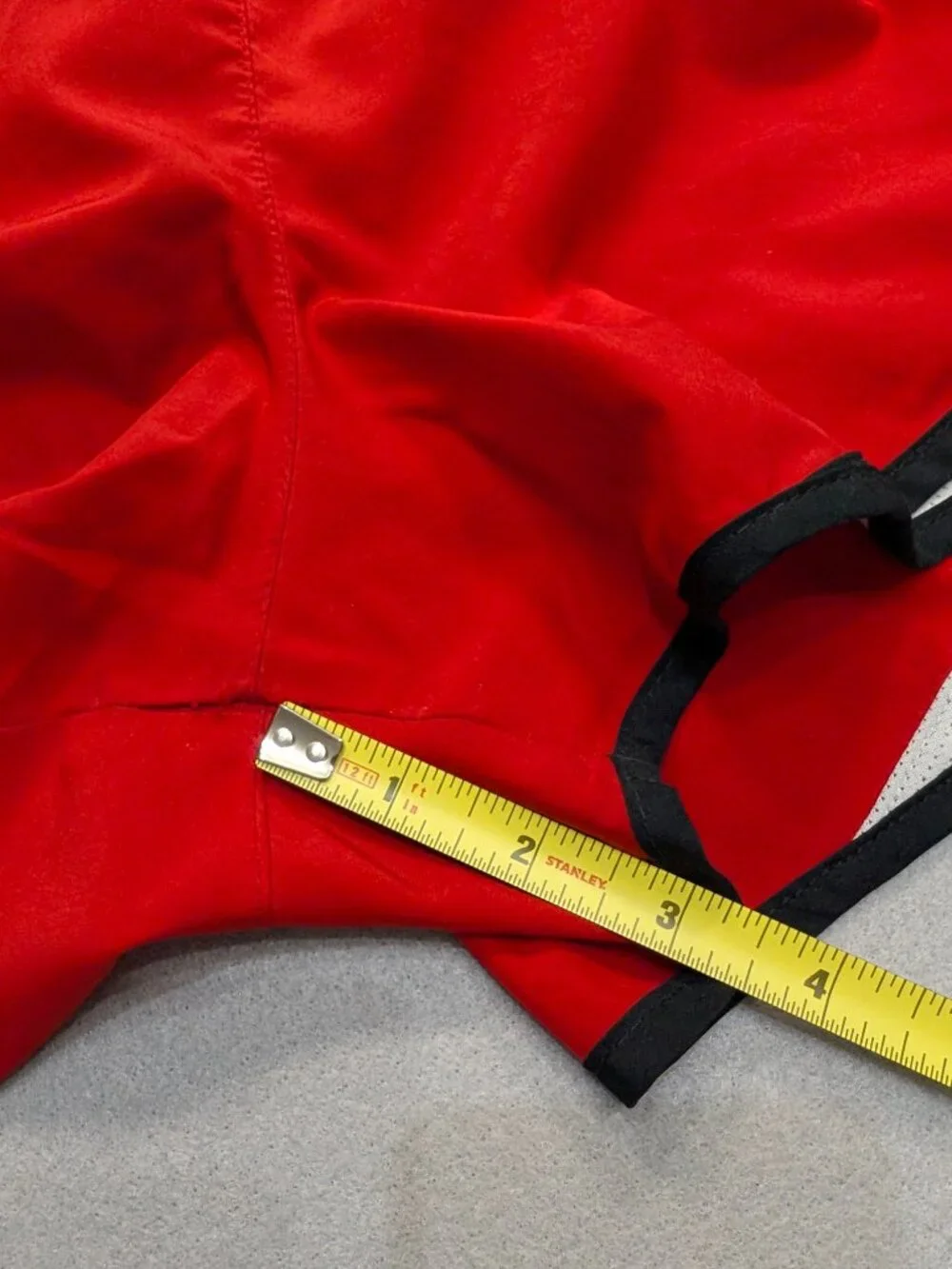 Nike Dri-FIT Tempo Red White Black Running Shorts M